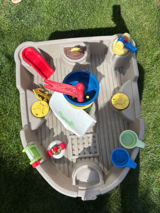 Stolik wodny little tikes statek piracki