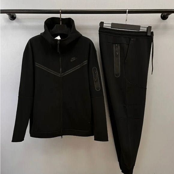 Dres Nike Tech Fleece