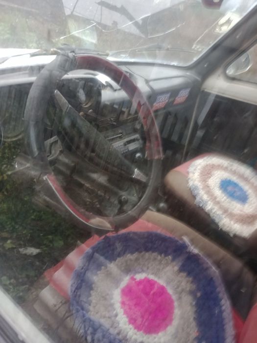 Автомобіль Нива Ваз 2121