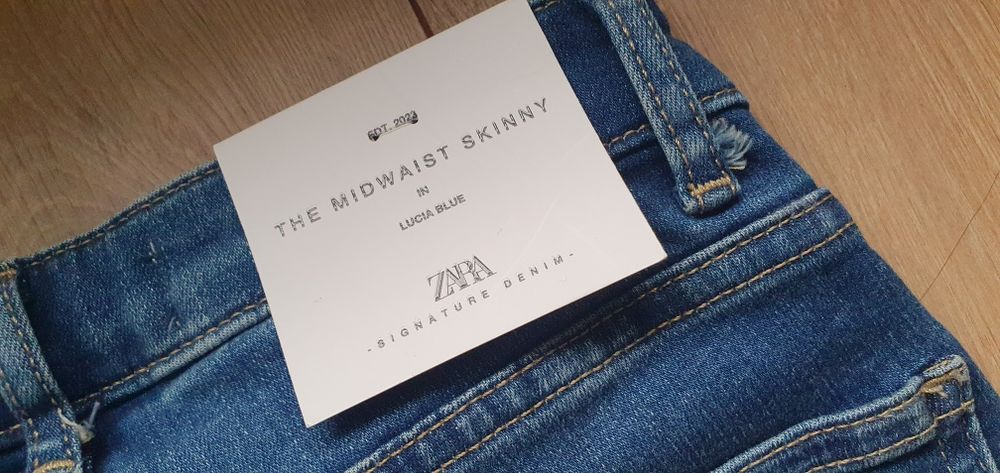 Jeansy skinny Zara 34 piękny kolor