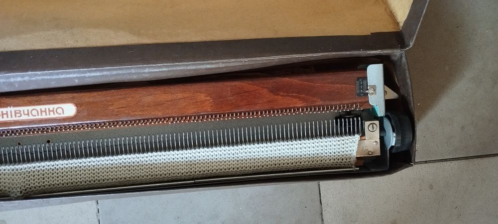 Вязальная машина Чернивчанка