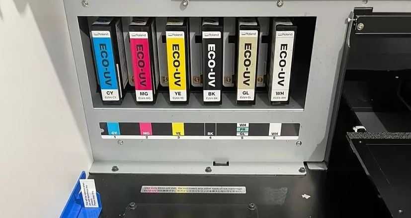 Impressora Objectos Roland UV Lef 200