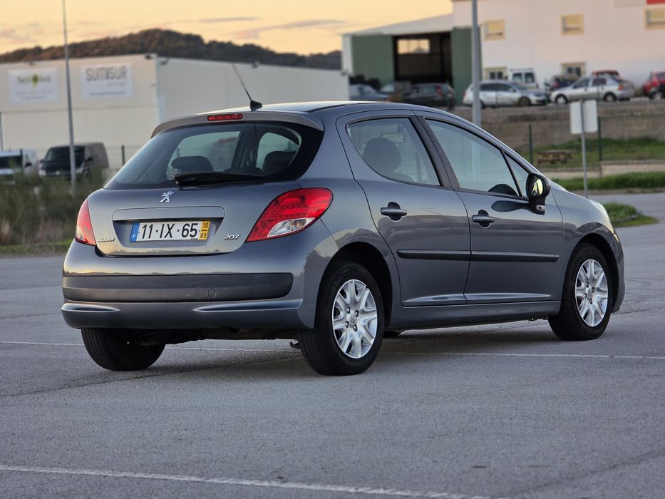 Peugeot 207 1.4 - 2010