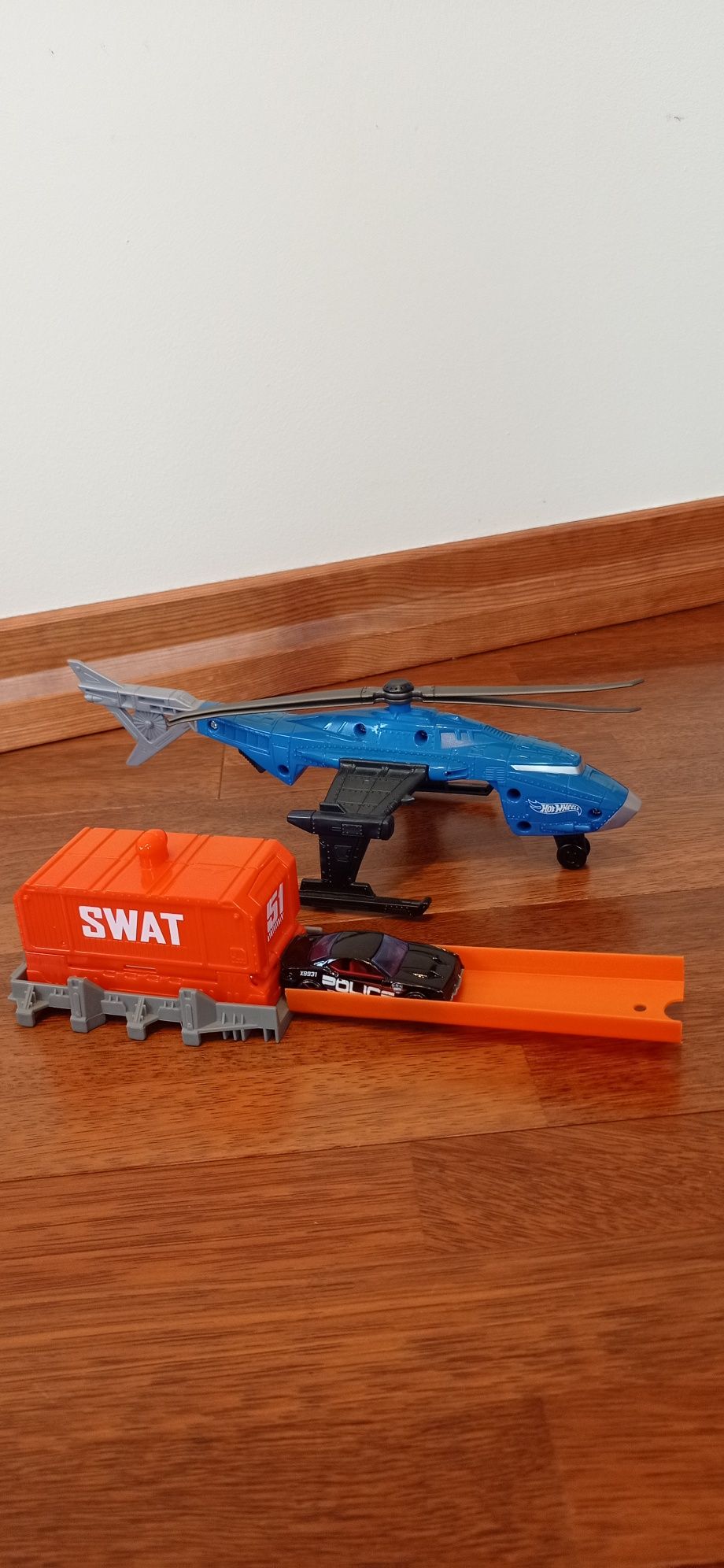 Hotwheels helikopter SWAT