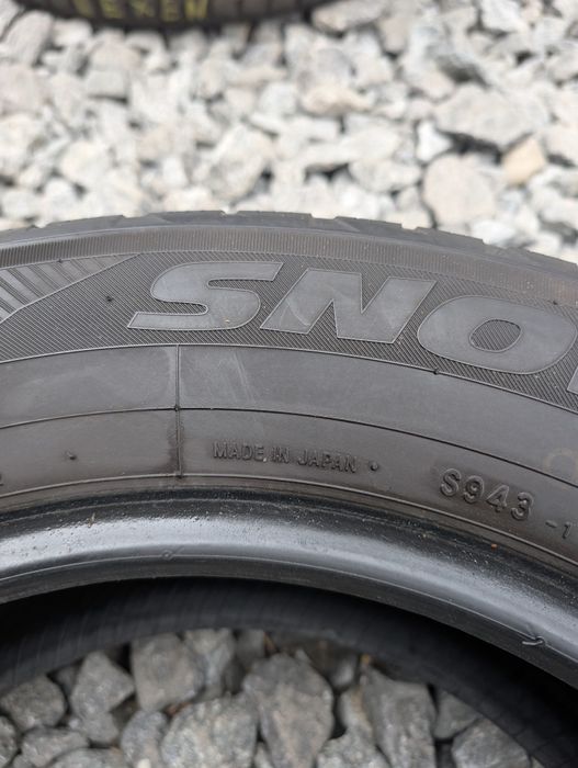 Комплект зимових шин Toyo 225/60 R16 225*60 16 Snowprox S943