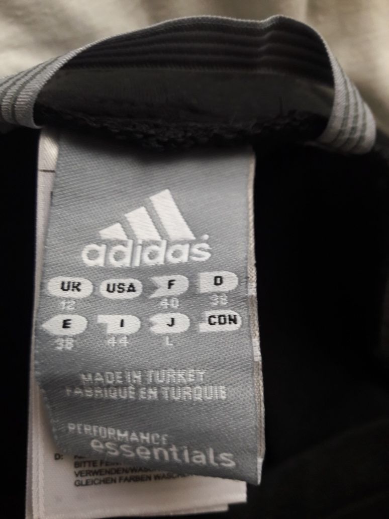 Шорты Adidas essential 100% оригинал.  Новые.