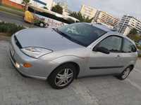 Ford Focus ano 1999 em bom estado