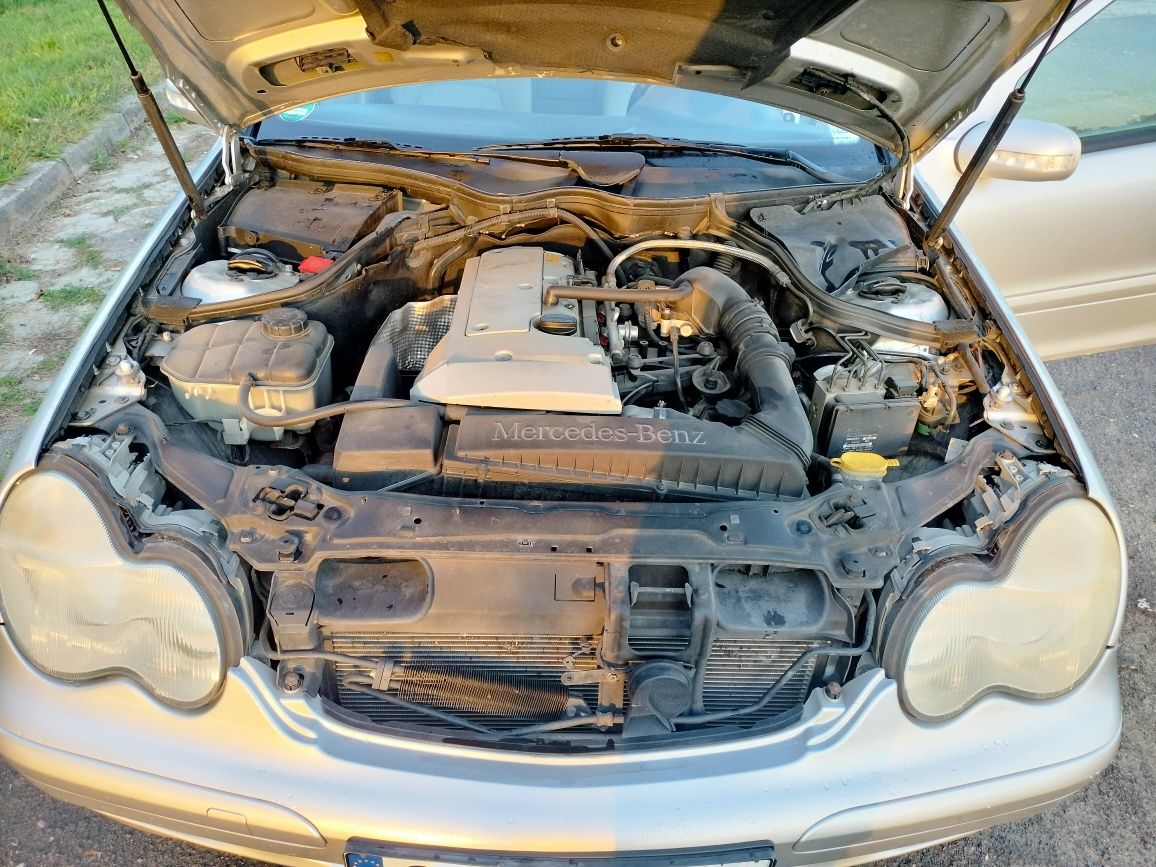 Mercedes C, 1.8 benzyna, 6 biegów, klima nabita i sprawna, elek fotele