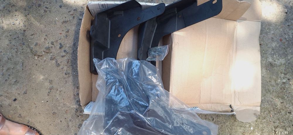 Продам новые брызговики