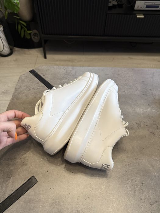 Buty damskie białe Karl Lagerfeld rozmiar 41