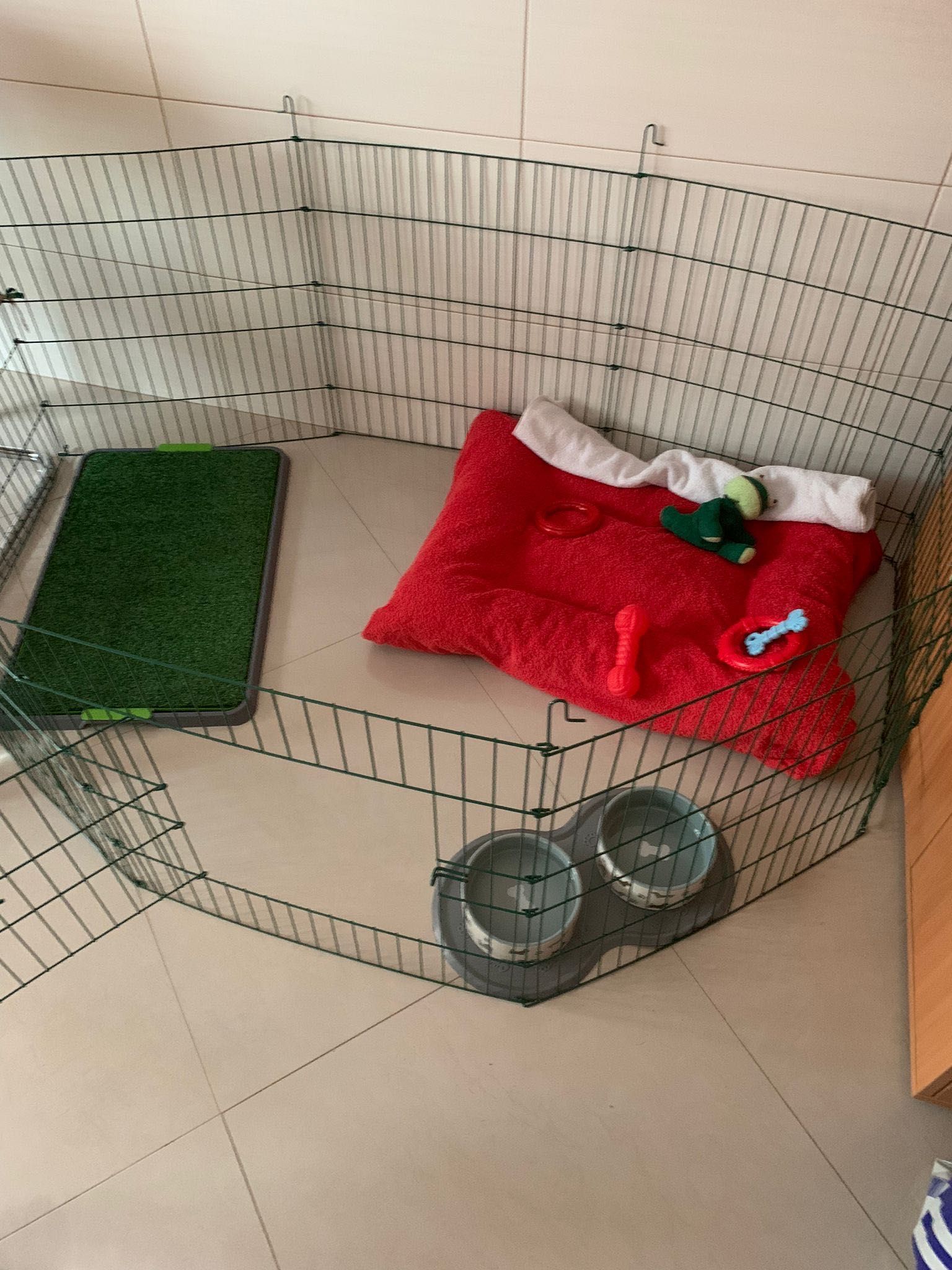 Vende-se parque de interior para cão