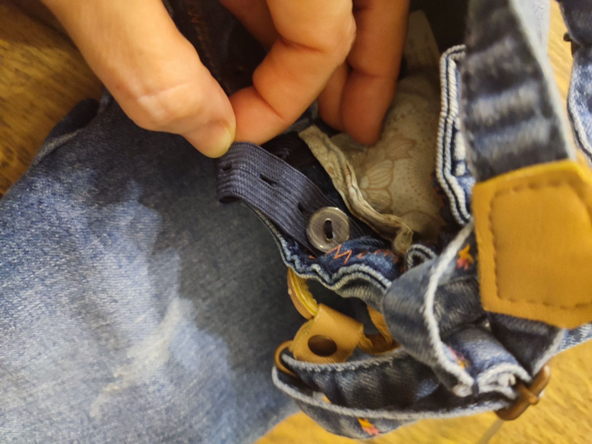 Spodnie jeansowe szelki rozmiar 86 Zara Girl