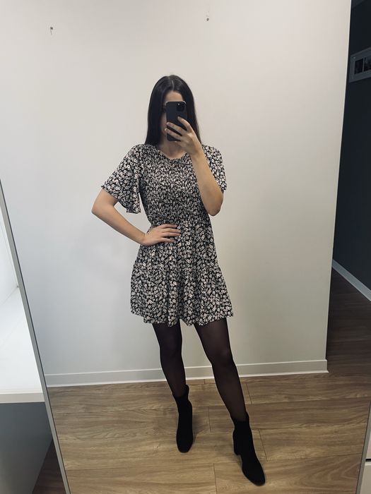 Luźna sukienka w kwiatki rozmiar L