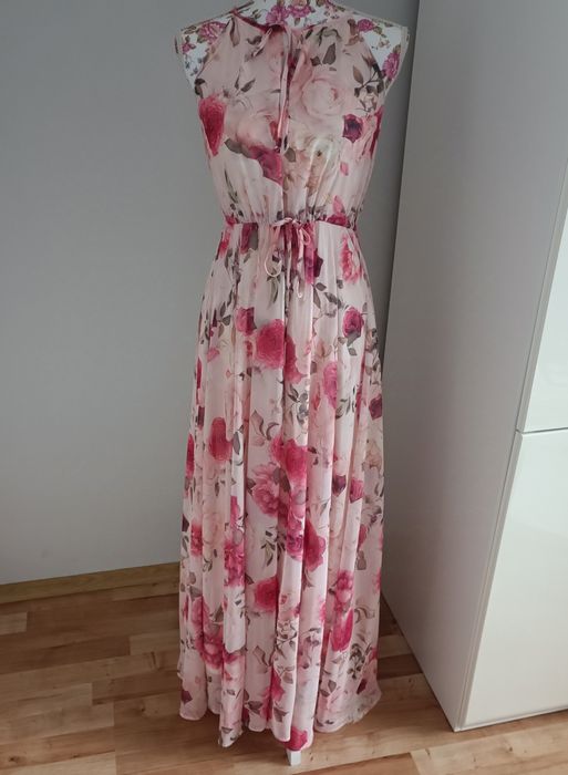 Długa Sukienka maxi w kwiaty pastelowa boho zwiewna letnia elegancka