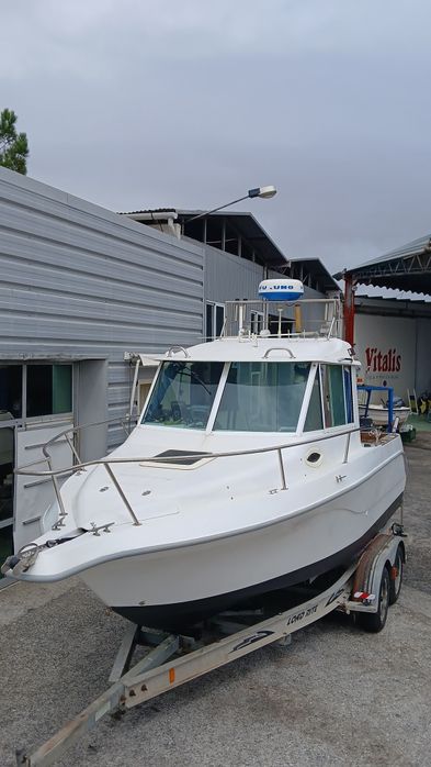 Barco pesca desportiva