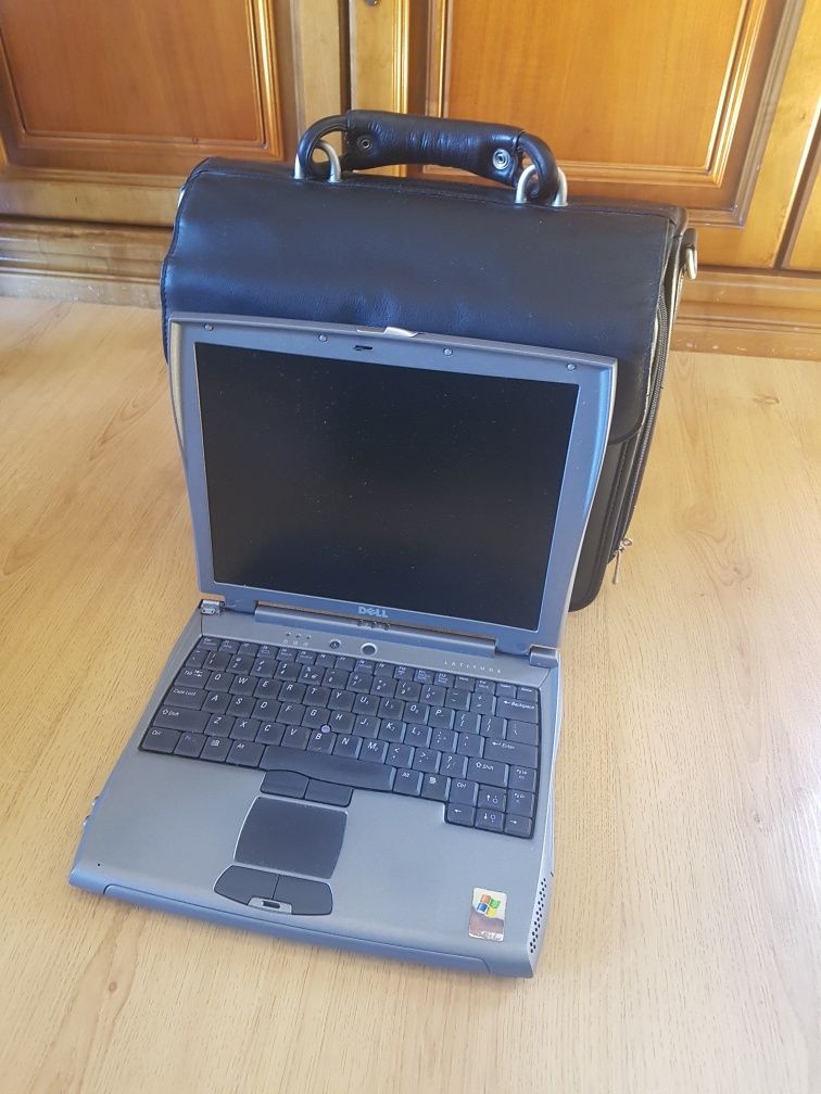 Zestaw Dell Latitude c400  laptop RARYTAS