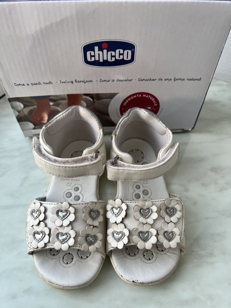 Босоніжки Chicco для дівчинки