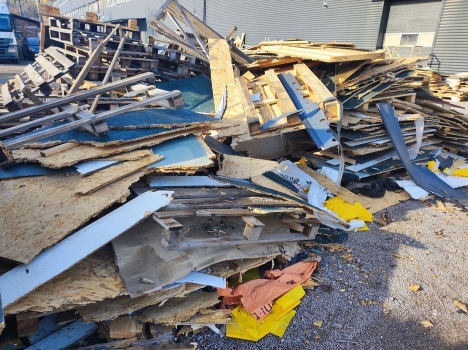 Отдам даром на дрова планки,поддоны