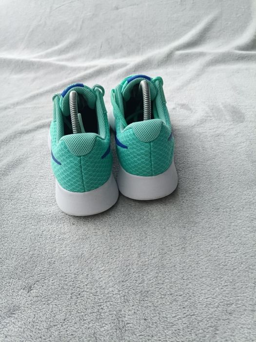 Женские кроссовки Nike р37.5-38