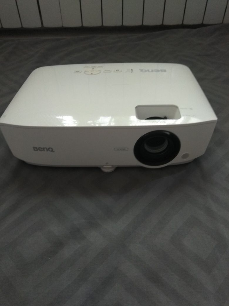 Проектор Benq tw533