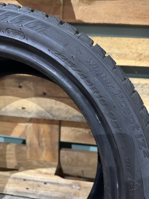 Продам зимнюю резину HANKOOK 225/40/18 и 245/40/18