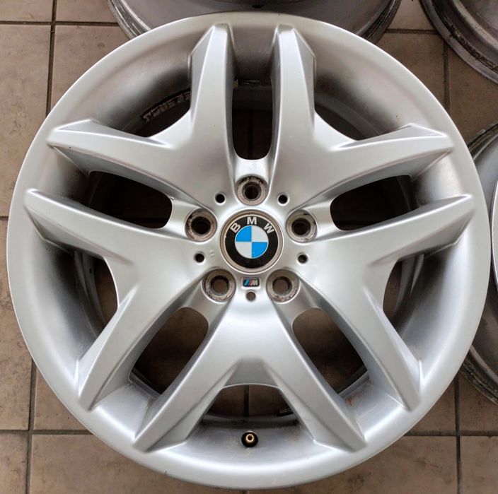 Felgi aluminiowe BMW M-Pakiet X1 E84 F48 X3 E83 F25 X4 F2618 cali 5x12
