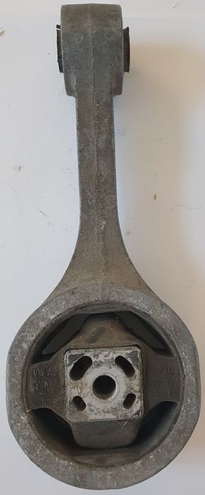 Продам кронштейн опоры КПП