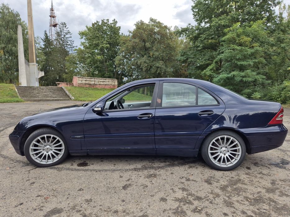 Mercedes Benz W203 2.2 CDI C-class