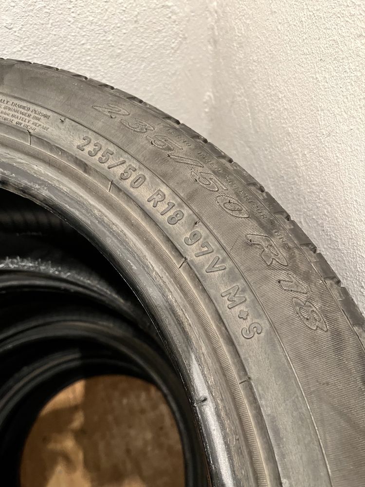 Opony wielosezonowe Pirelli 235/50/18