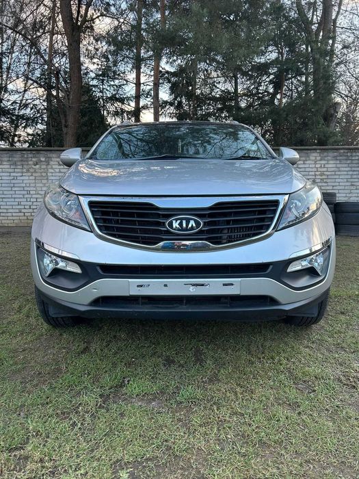 Przód kompletny zderzak maska błotniki Kia Sportage III 1.7 CRDI 9S