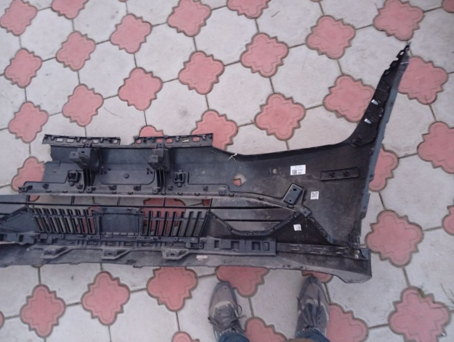 Kia EV6 передній бампер