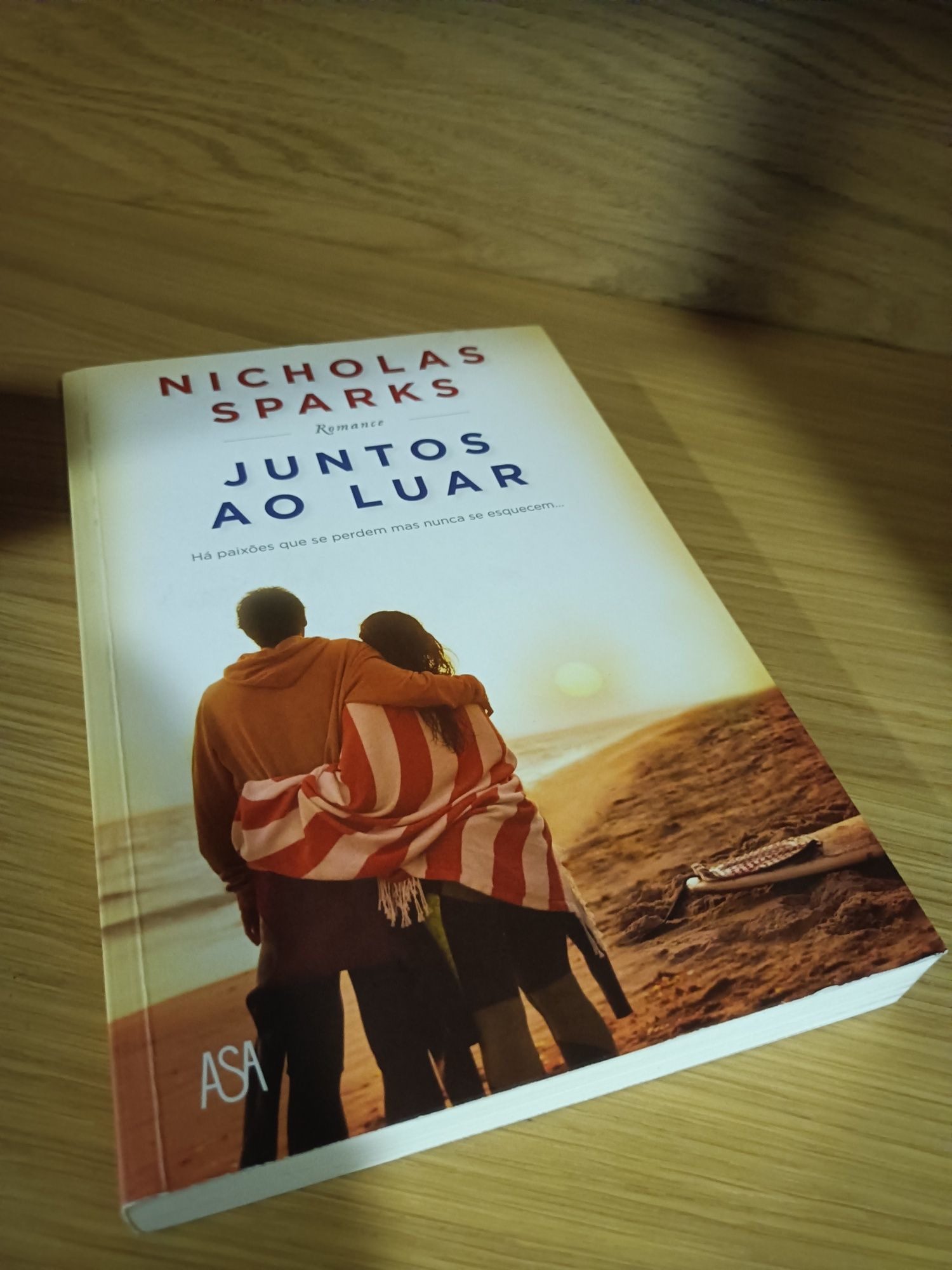 Vendo Livro: Juntos ao Luar de Nicholas Sparks