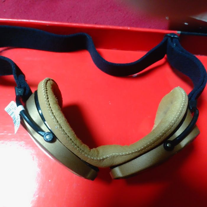 Окуляри мотоциклетні, Італія