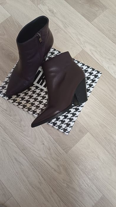 Ботильйони шкіряні