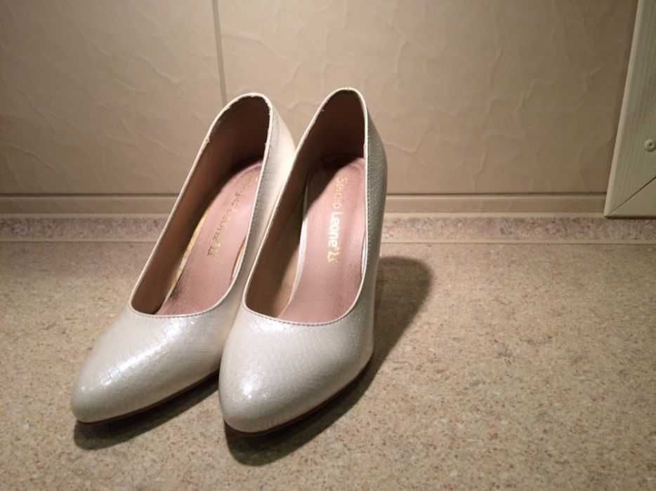 Buty Sergio Leone (półbuty) jasny beż łuska r.37