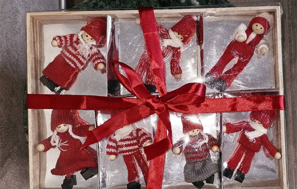 7 новорічних гномів (ельфів) в рідній упаковці.Ялинкові прикраси, дек
