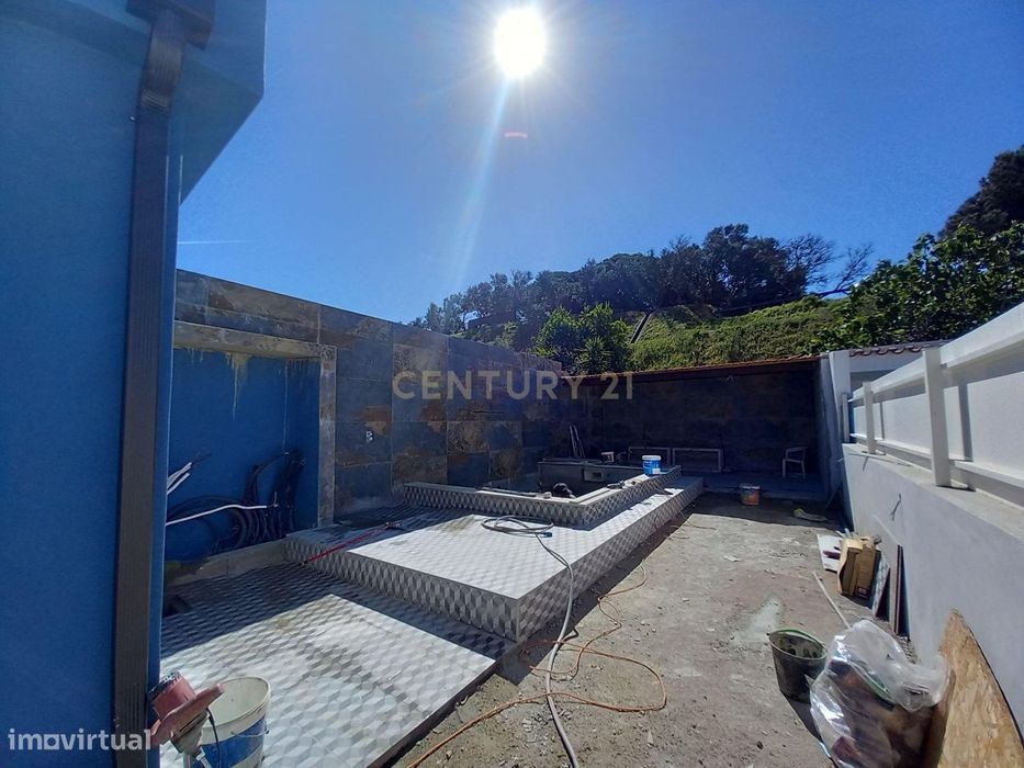T2 Novo Com Piscina Na Zona Histórica Do Seixal