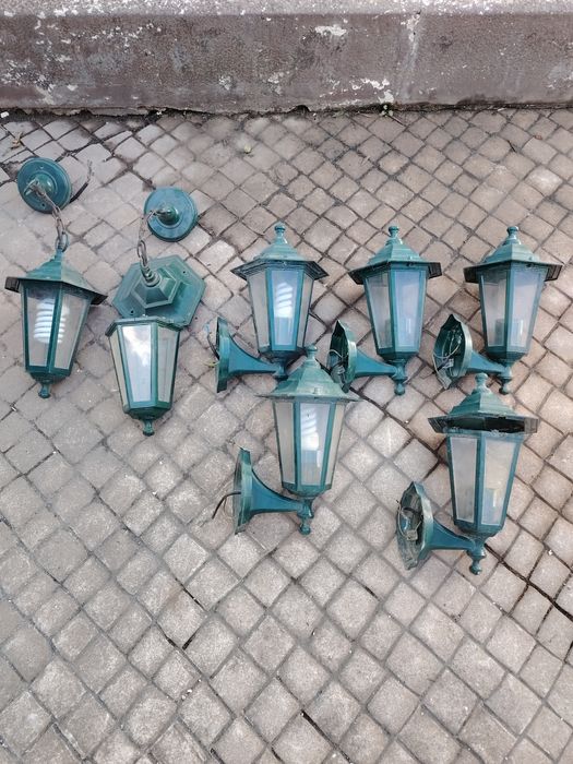 Conjunto de candeeiros de jardim