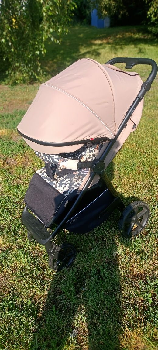 Wózek spacerowy Carrello Bravo Plus spacerówka beżowa beinge