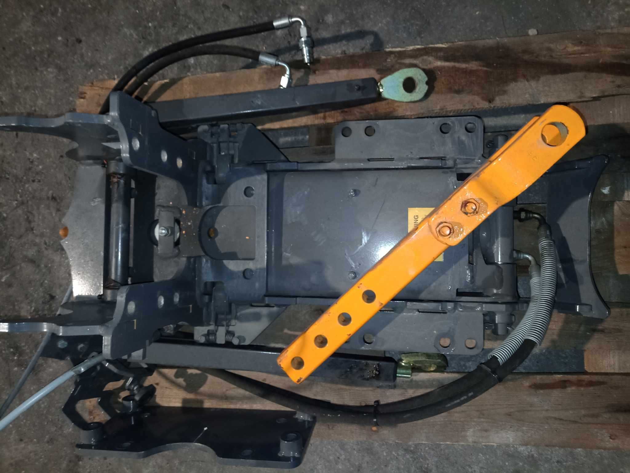 Zaczep automatyczny dolny hydrauliczny HITCH [Claas,MF,Renault,SAME] N