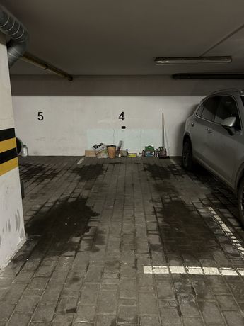 Miejsce parkingowe w garażu podziemnym ul. Obozowa 50A