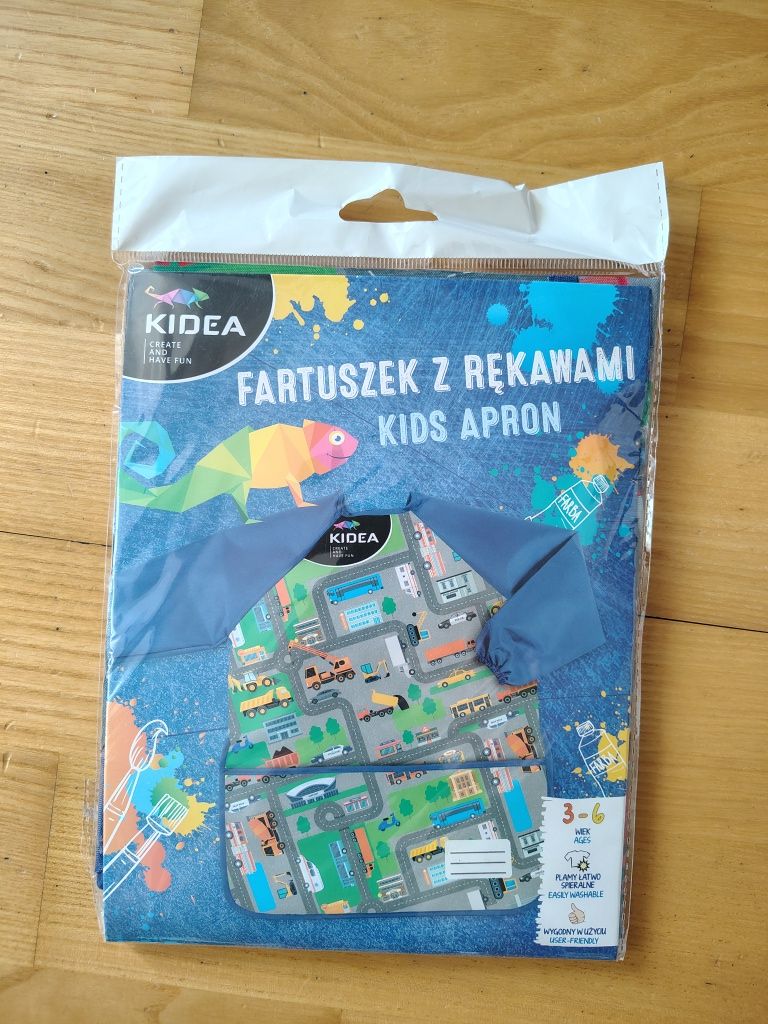 Fartuszek do malowania farbami