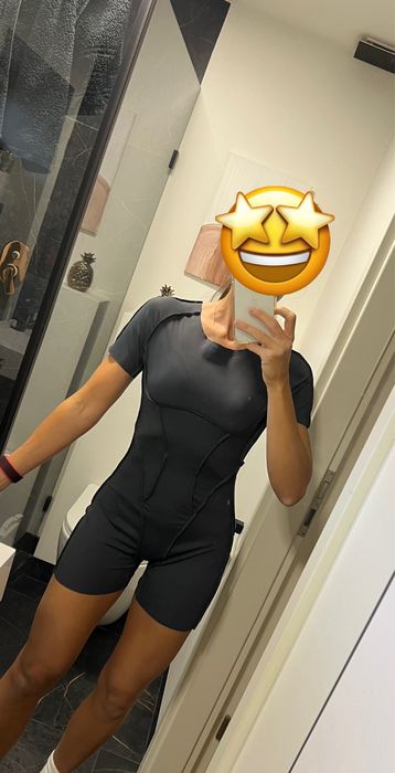 Nowy kombinezon krótki Rękawek rozmiar S joga fitness szary topdog usa