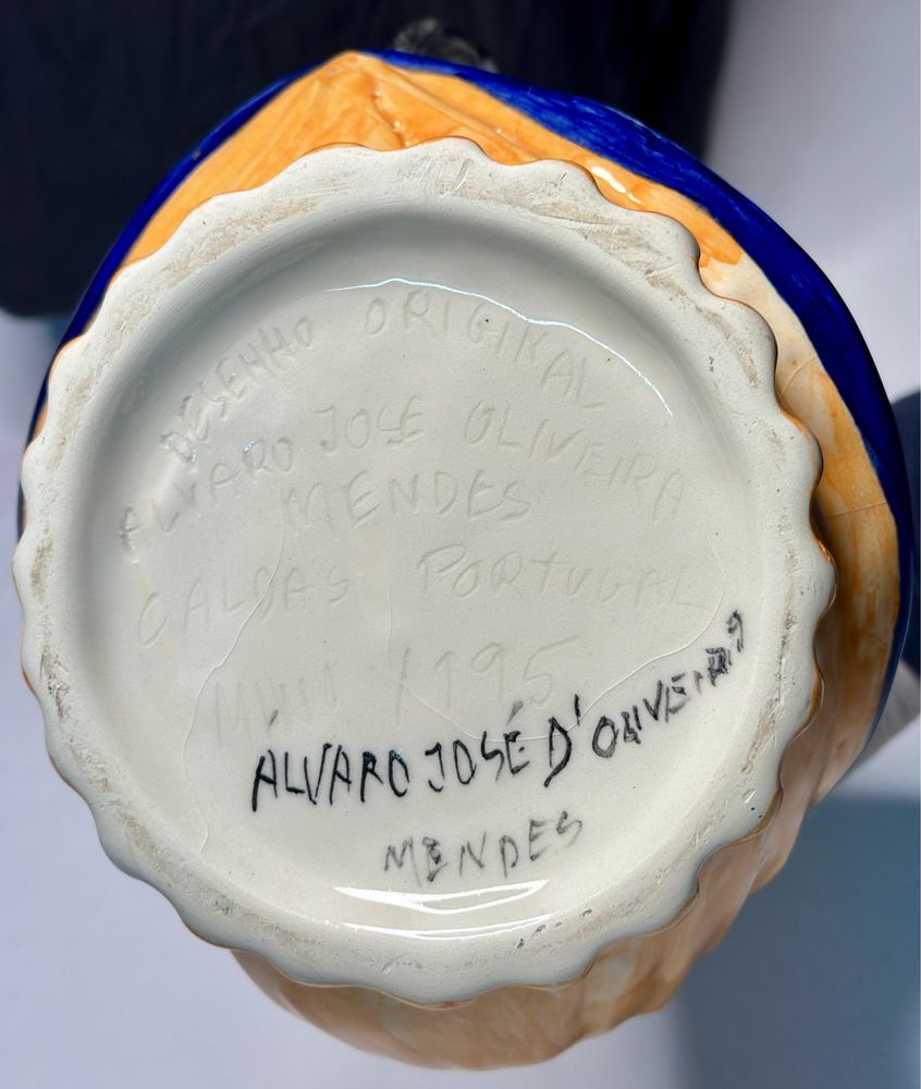 Jarro ceramica aftistica (assinado)