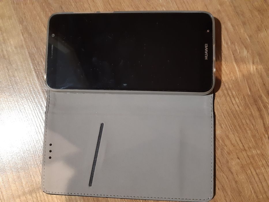 ETUI z klapką do HUAWEI DRA- L21