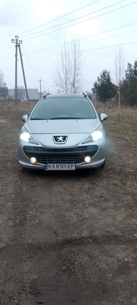Продам машину в гарному стані сів поїхав