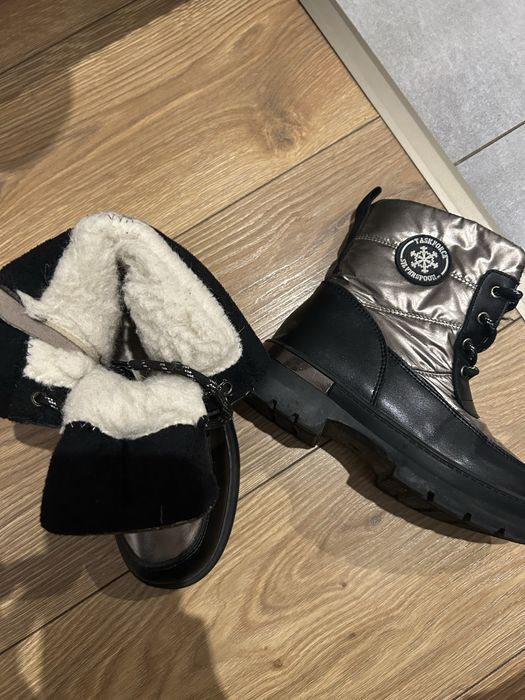 Ubrania dziewczynka 128cm kurtka zimowa buty zimowe i jesienne