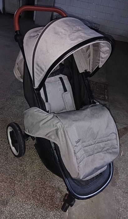Sprzedam wózek spacerowy coletto joggy