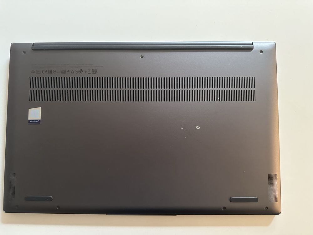 Yoga Slim 7-15IIL05 Laptop (ideapad) - Type 82AA
