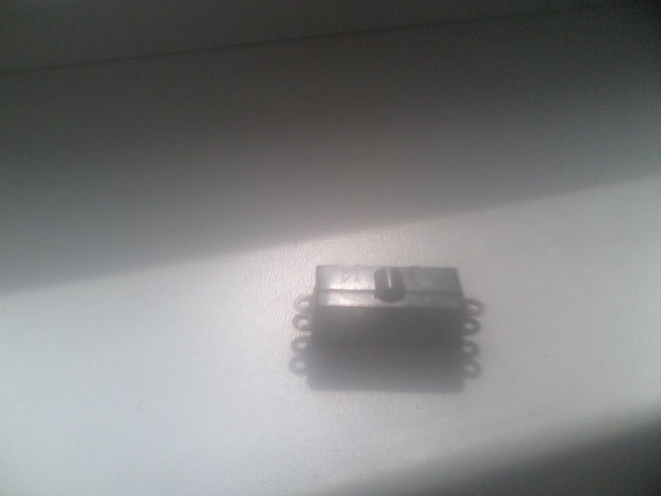 Переключатель Д703